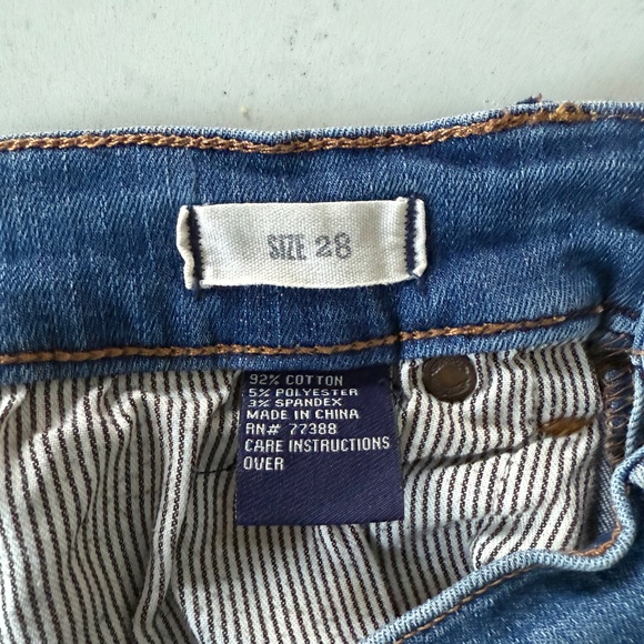 Madewell Women's Distressed Jeans, Size 28 - Picture 4 of 4